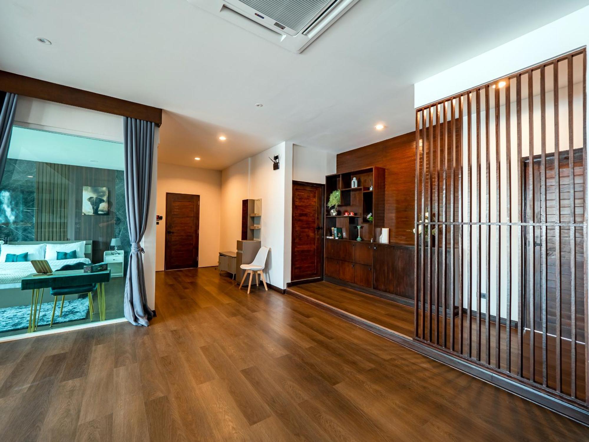 Grand Orlov Apart Hotel Patong Esterno foto