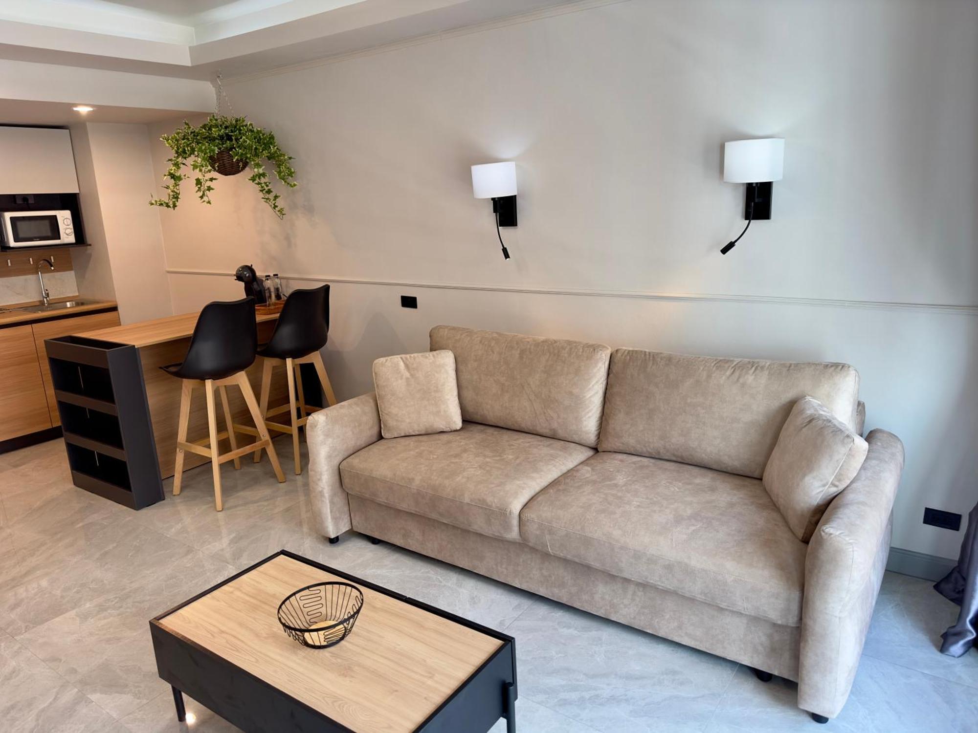 Grand Orlov Apart Hotel Patong Esterno foto