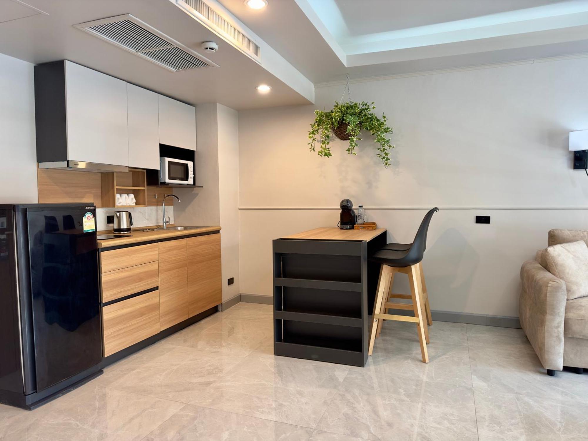 Grand Orlov Apart Hotel Patong Esterno foto